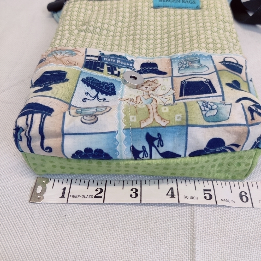 Bergen Bag Quilted Cotton Small Crossbody Cat & Rare Books Handmade - Picture 12 of 12